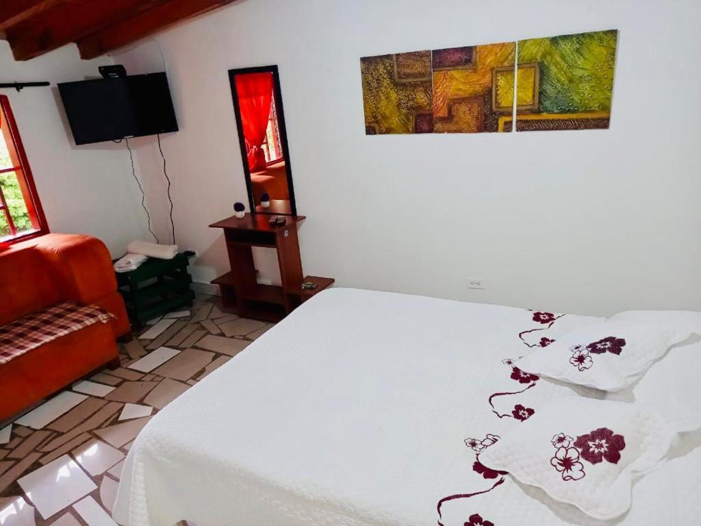 House Panzió Guatapé Kültér fotó